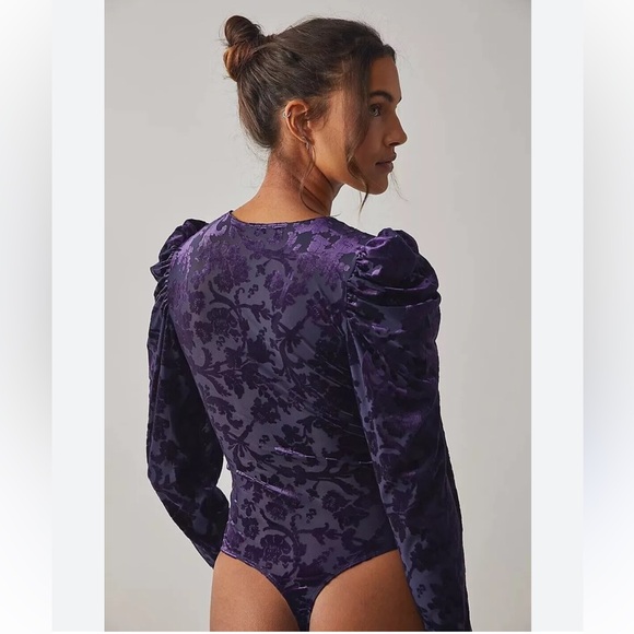 NWT Free People Magic Hour Velvet Bodysuit (Color Deep Sea Combo) Size XS - Picture 2 of 7